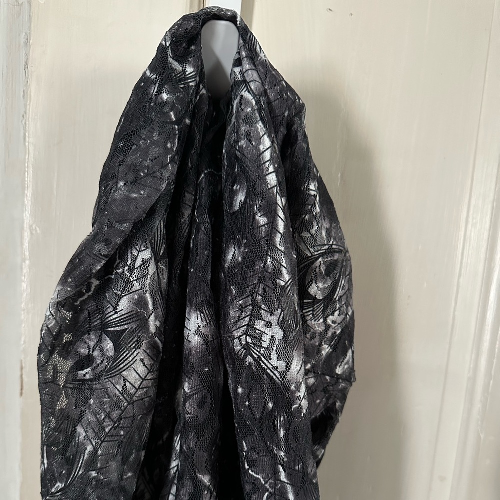 Black white and grey scarf